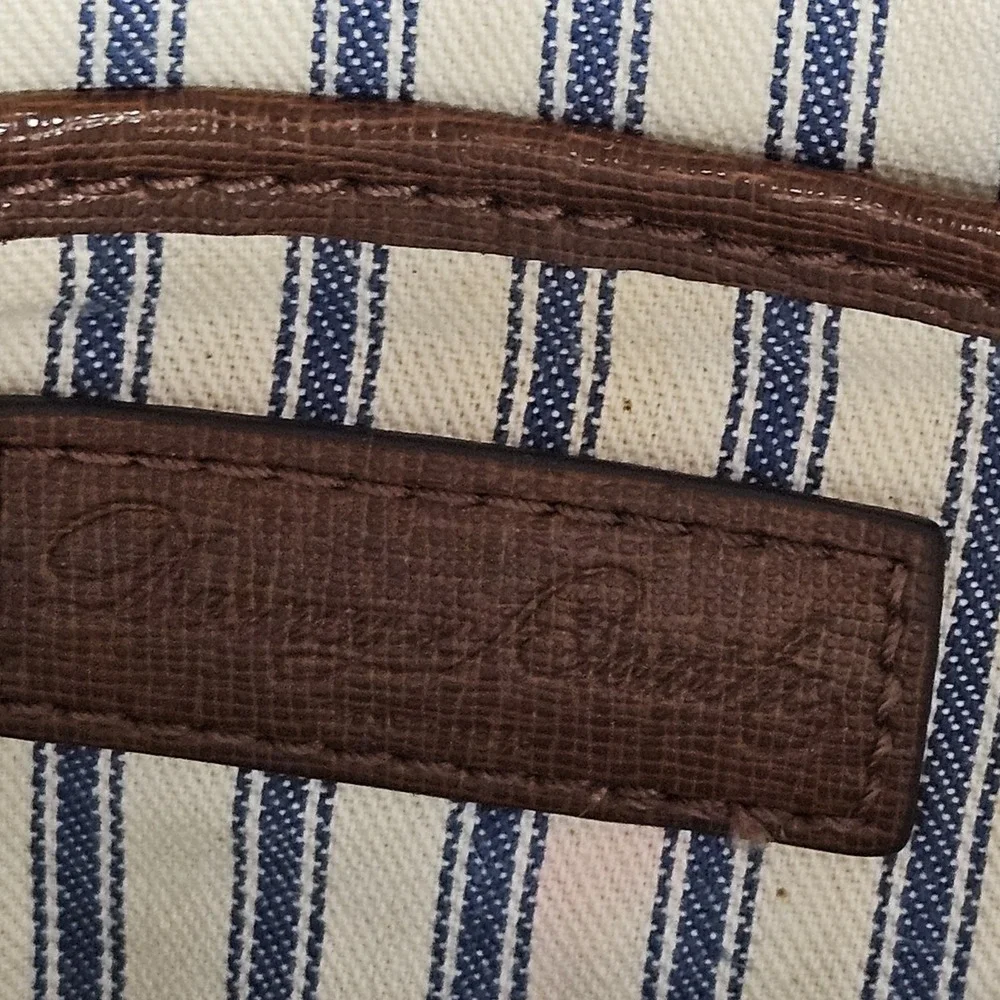 Dooney & Bourke Saffiano Domed Zip‎ Satchel Bag Brown Leather Detachable Strap
